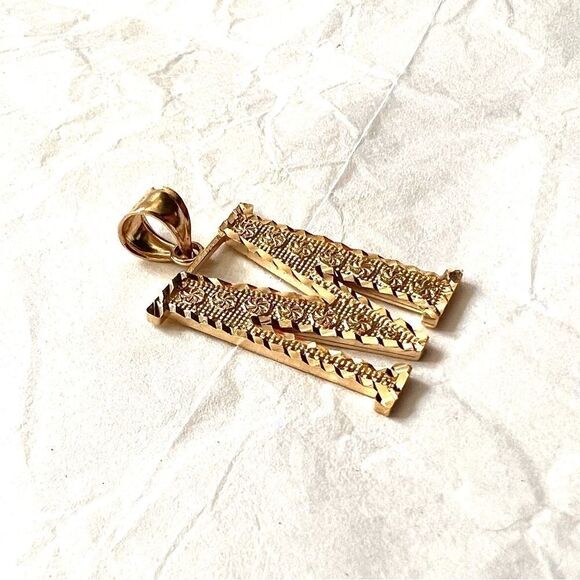 14k Solid Gold Initial M pendant | Initial Necklace | Initial letter Charm | - Picture 3 of 8